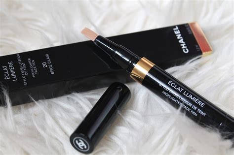 Chanel eclat lumiere pen